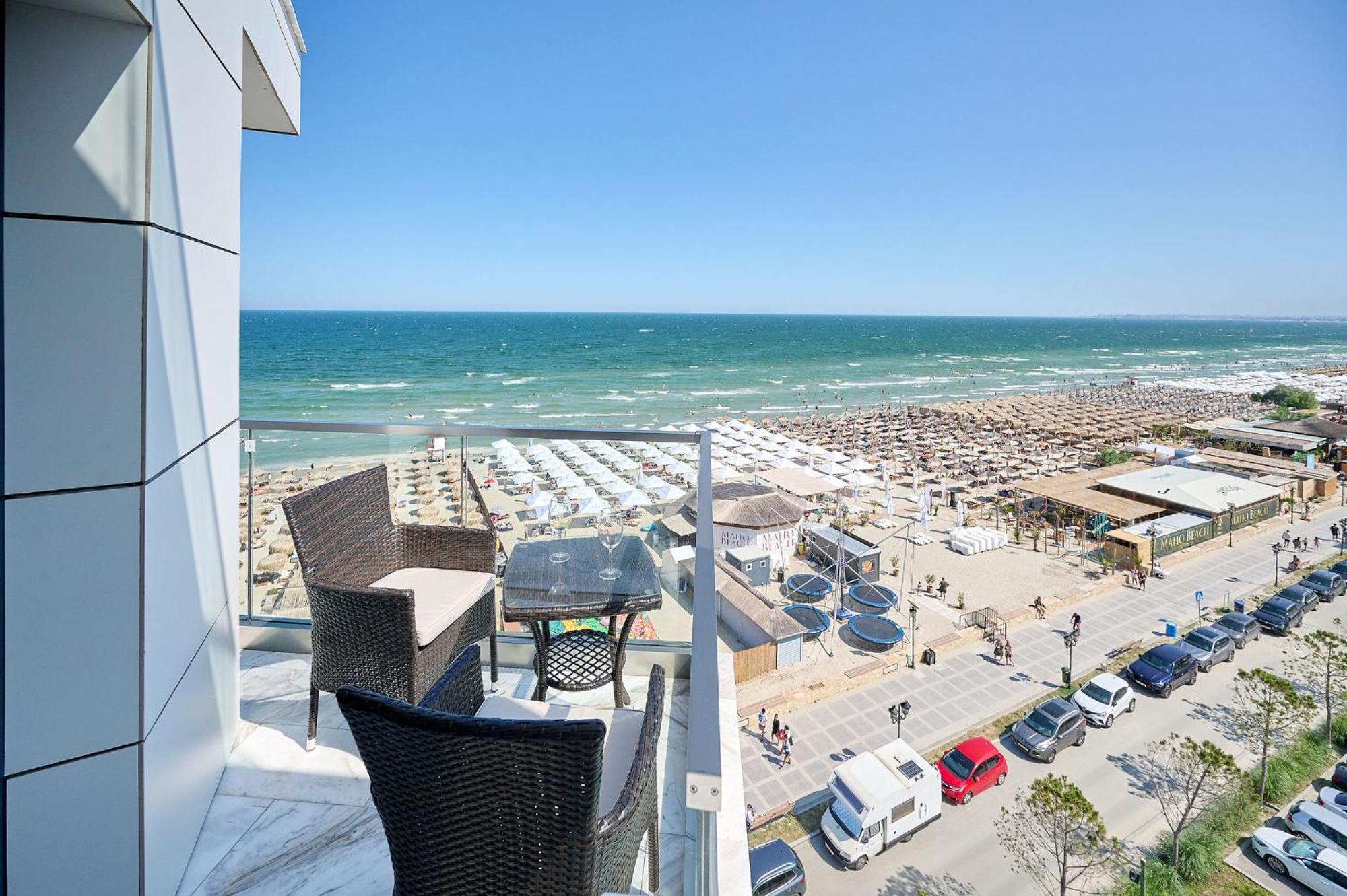 Beach Bliss Apartment In Infinity Beach Resort Parking Mamaia Exterior foto