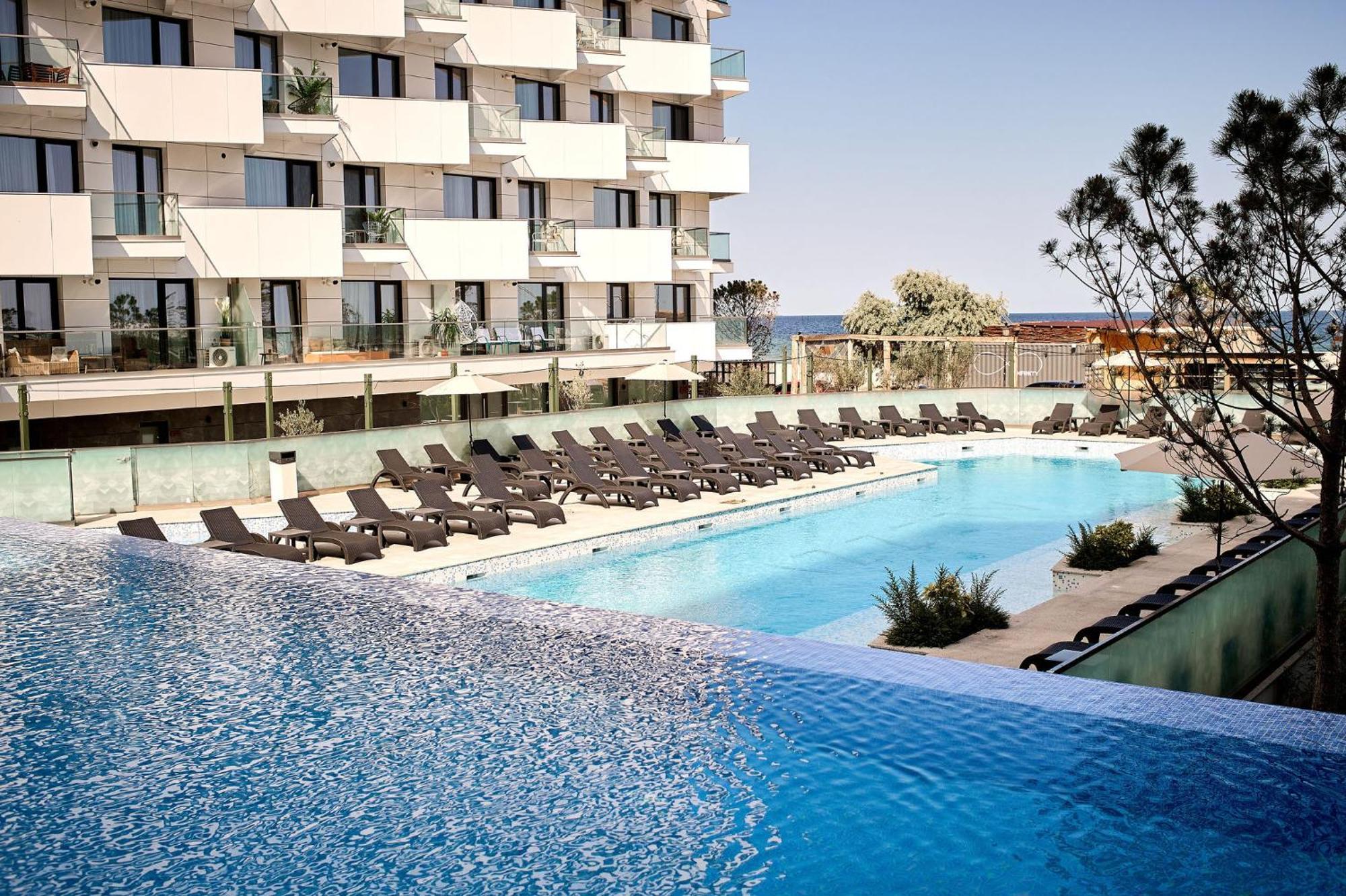 Beach Bliss Apartment In Infinity Beach Resort Parking Mamaia Exterior foto